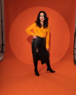 Sema Keçik Instagram - Turanjjj🦋💫🤩❤️🧿🕺🏾❤️💃🏻⭐️🐞🌺
Her renge bulanmak.
#hayatakarken #lifestyle #color #stage 
#actress #fotoğraf #look