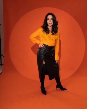 Sema Keçik Instagram - Turanjjj🦋💫🤩❤️🧿🕺🏾❤️💃🏻⭐️🐞🌺
Her renge bulanmak.
#hayatakarken #lifestyle #color #stage 
#actress #fotoğraf #look