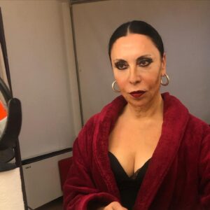 Sema Keçik Instagram - Kulis…hazırlık halleri.🦋🐞❣️
#hayatdergülümserim #theatre #tiyatro #tiyatroiyileştirir#stage #oyun #oyuncu
#kulis #hayatakarken #lifestyle #makeup #makyaj