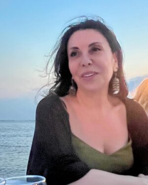 Sema Keçik Instagram - ❤️💃🏻🦋🐞🦅🐎
Flumulu kaç poz etti 😘yeşil  renk murattır🧿❤️
#hayatakarken #lifestyle #life #istanbul #büyükkulüp #sunset #see