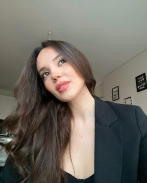 Sena Çakır Instagram - 👀