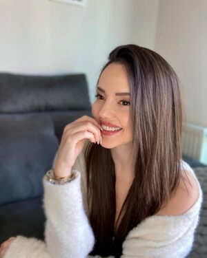 Sena Çakır Instagram - Anlık bırakayım şuraya😘