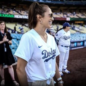 Seniesa Estrada Instagram - Was just a kid from the hood with a dream to throw out the first pitch one day. ⚾️

My mom worked 2 jobs when I was a kid, Dodgers stadium was her second job. She worked field level concession stand for 13 seasons. 

Dodgers stadium is home. Dodgers are part of my childhood. Proud to be born & raised in LA. 

Thank you @dodgers for this moment and thank you Los Angeles! 💙 @toprank 

📸 @janinegarcia
