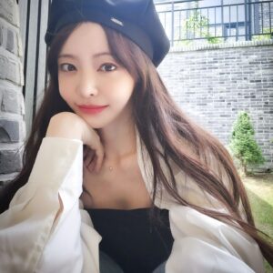 Seo Yu-ri Thumbnail - 2.4K Likes - Top Liked Instagram Posts and Photos