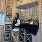 Seo Yu-na Instagram - #유료광고 이제 가을 🍂 , #바시티자켓 #청키라이너 조합으로 뽀인트🤎🫧 #MLBKOREA #MLBMEGACREW #MLBCREW #MLB바시티 #MLB바시티자켓 #MLB신발 #MLB청키라이너