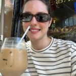 Seren Şirince Instagram - Hayatta beni en çok neyin mutlu ettiğine artık kesin emin olduğum iki şey: Kahve ve kediler :) Cheers ☕️