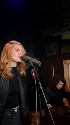 Serena Laurel Instagram - a new release 🤺VERSES 🥷
a song that will never see the light of day YOUUUUU DECIDEEEEE 🕺🕺🕺 FIGHT! #sadgirlsummer #newmusic