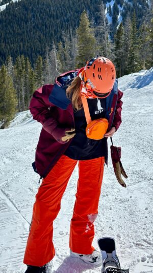 Serena Laurel Instagram - Traffic cone energy is out. Orange cat energy is in. #breckenridge #snowboarding