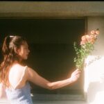 Serena Motola Instagram - CHANEL 2023春夏　オートクチュール　コレクション 今夜22時〜 公式サイトで公開されます💐 くるみちゃんと一緒に📸　@kurumixo_ #CHANELHauteCouture #Le19M