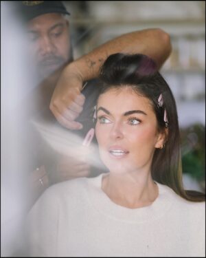 Serinda Swan Instagram - A little BTS 📸 by the incredible @aruti.ramela 
While getting ready for @accesshollywood w dream team MUA: @jentioseco Hair: @fa.rm.er
@42west