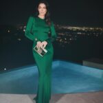 Serinda Swan Instagram – About last night… 💋
#oscars 

Photography & video @aruti.ramela 
Dress @victoriabeckham 
Bag @eliesaabworld 
Shoe @gucci 
@albrightfashionlibraryla 
Hair @clarissanya 
Mua @allison.girl day