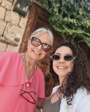Serpil Tamur Instagram - Antalya Kaleiçi 🤗
@antalyaff @tumayozokurofficial @handekaramanogullar
