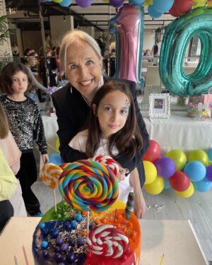 Serpil Tamur Instagram - Ve canım torunumun 10 yaşına girişini  kutladık ,nice yaşlara güzel kızım