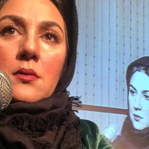 Setare Eskandari Instagram - خواندم :  و  ردِ انگشتانت را بر تنِ نوميد خويش، با خاطره اى گريان جستجو خواهم كرد...#شاملو