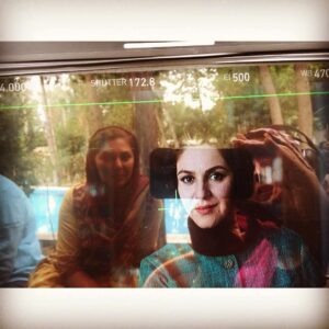 Setare Eskandari Instagram - "نيمه شب اتفاق افتاد"  كارى از تينا پاكروان.... اين لحظه توسط تينا جان ثبت شد زمانى كه لاله به ديدارمان امد با دل همراه هميشه اش