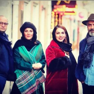 Setare Eskandari Instagram - اكران خانه كاغذى ..الان..پاريس. .. عكس:بنى شيرازى
