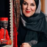 Setare Eskandari Instagram - . دوست دارین بدونین تو "موزه خیمه شب بازی ایران"چه خبره! هر هفته خیمه شب بازی"سه شنبه های مبارک" در اینجا اجرا میشه. . ستاره اسکندری و سیاوش ستاری بنیان گذران این خانه موزه هستن و فهیمه امن‌زاده هم مدیریت این مجموعه رو به عهده داره. 🎫کافیه برین سایت تیوال، «سه شنبه های مبارک» و سرچ کنین و برای ورود به این خیمه شب بازی بلیط بخرین 🕕ساعت۱۸ نمایش شروع میشه خانه موزه خیمه‌شب‌بازی ایران نمایش بامزه و شیرین و البته نوستالژیک مبارک را برای بچه ها و بزرگ تر ها اجرا می‌کند. بازدید رایگان از موزه [با همراه داشتن بلیط تئاتر]. ساخت ویدیو: علی بنایی ●آدرس: خیابان وصال شیرازی، کوچه ندوشن، پلاک۶  #خیمه_شب_بازی #سه_شنبه_های_مبارک