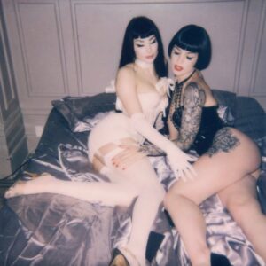 Séverine Instagram - Pretty girlie memories from the last @houseofnoirgroup with my scene sister @miriam.veil
🪞
Polaroids by @nishasaranisha