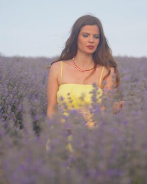 Sevil Uyar Instagram - 💜💛💙🧡🩷🩵🤍🤎💟