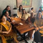 Shabana Azmi Instagram - The Lal Lagaam gurlz Carry on in Mumbai to say goodbye to Ketki and welcome Roopa whom we had to miss at the last minute on our trip