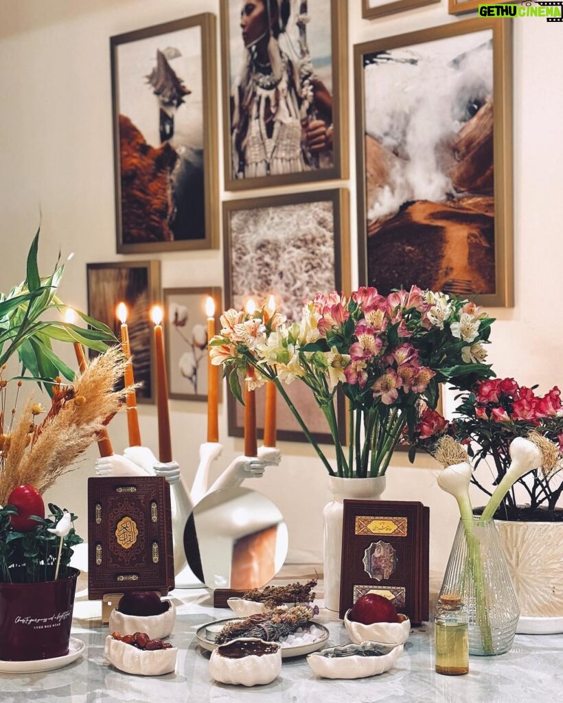 Shadi Mokhtari Instagram - • چون عیده…🪻🪴 سالِ‌تون پُر از عشق و نور و برکت…✌🏻🧿✨ • 📸: @hassanvand.fatemeh 🤍
