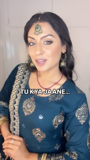 Shafina Shah Instagram - When you’re asked what work do you love more? Definitely my acting work 😍❤️🙏🏽
Channeling my inner Filmy side. Got a feeling there will be more of these coming up… ❤️ 
.
.
Ps. Love this song. The feeling ❤️🫶🏽🙏🏽🥰
.
.
.

#shafinashah #shafinapatelshah #missmissions #bollywoodactress #bollywoodreels #desigirl #tukyajaane #indian #pathan #shah #patel #ukactress #americanactress #tukyajaane #hopelessromantic #filmy #inlove #loveisintheair #actorslife #expressions #flightsnotfeelings #animalmovieactress #lipsyncing