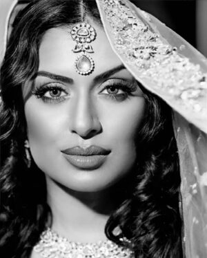 Shafina Shah Instagram - Glow with me !!!✨️💫🤍@shafinashah_official

Dress designer by:@officialgillani 

Photographey and retouching by : @bamboophotolab 
Jewellery : @gulmohar.co.uk

✨️✨️✨️✨️✨️✨️✨️✨️✨️✨️✨️✨️✨️✨️✨️✨️✨️✨️✨️
#shafinashah #shafinapatelshah #animal #shafinapatel #bollywoodmovie #bobbydeol #missmissions #pakistaniactress #indianactress #bollywoodactress #ukactors #actorslife #mspakistanworld #mspakistan #misspakistan #indianmodel #pakistanimodel #mixedheritage #nicon #asiana #animalthemovie #ranbirkapoor #sandeepreddyvanga #bobbydeolwife #animal
