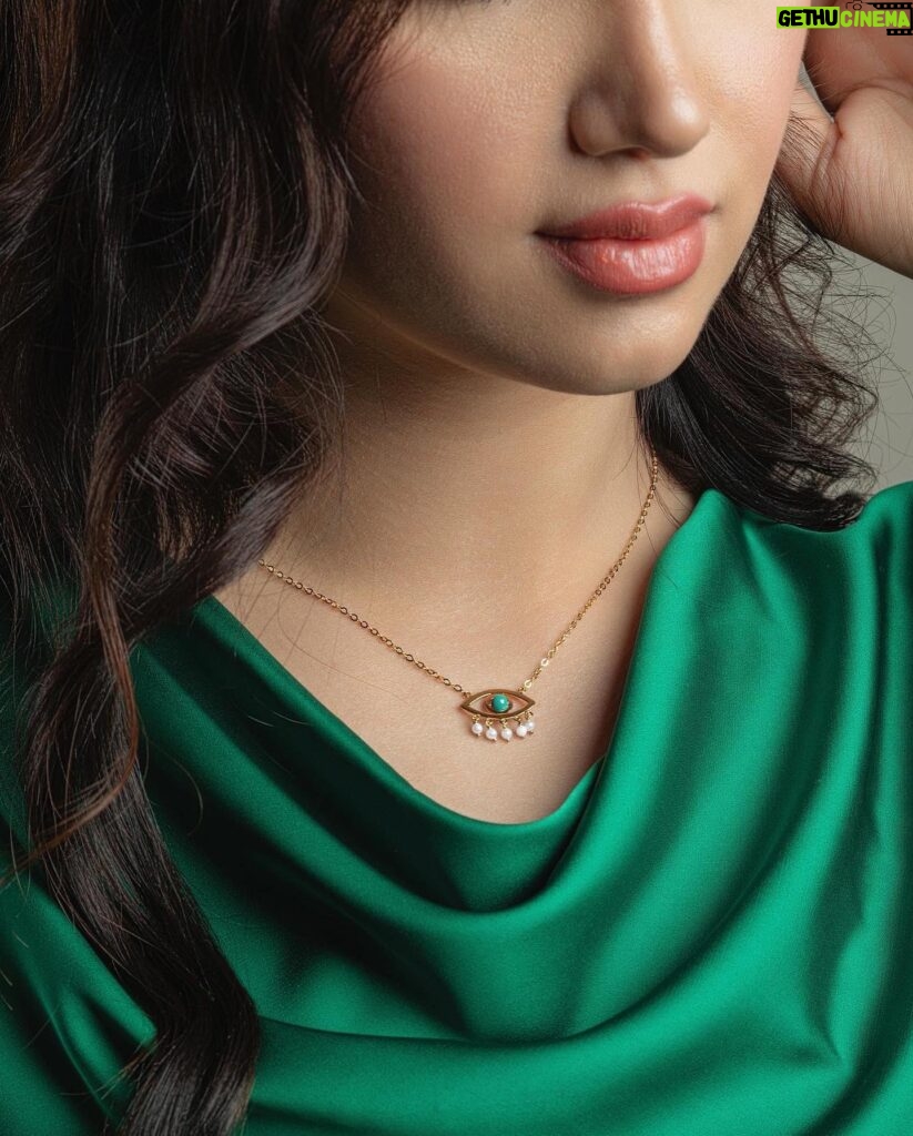 Shahad Hasan Instagram - كوليكشن 2023 جميع الاحجار طبيعية فيروز ياقوت لؤلؤ زمرد و اوبال متوفر الان في @turquoisejewelry1 Collection 2023 is now available, all stones are natural, turquoise, emeralds, rubies, pearls and opals #ruby #emerald #pearl #opal #turquoise #jewelry #uae #qatar #iraq #amman #oman #saudiarabia #bahrain #usa #europe