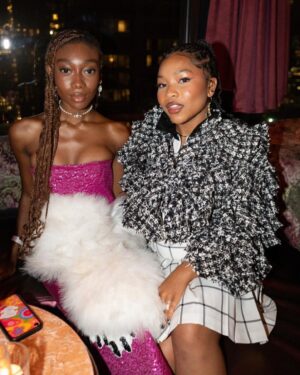 Shahadi Wright Joseph Instagram - Living my Barbie Dreamhouse fantasies at the @teenvogue event 

Styled by King @mickeyboooom @theonly.agency 

Styling Assistant: @therealcarrion 

dress by @wiederhoeft_
earrings by @ericksonbeamon
shoes by @viviennehuofficial
necklace by @viviennewestwood

📸 by @dahphotos @daholmiee 

big thank you to @eugeneshevertalov 🙏🏾