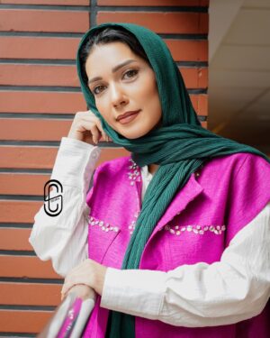 Shahrzad Kamalzadeh Instagram - به یاد بهار امسال…

پست ورق زدنی

#شهرزادکمالزاده #سوان #سوانگرافی #عکاسی #هنرمند #روزنامه_هنرمند #تهران_ #ایران