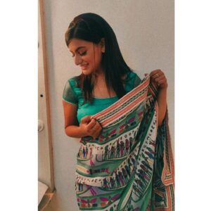 Shaily Priya Instagram - मेरे दिल का जहां.. मांगे तेरी ख़बर, ढूंढे तेरा निशान