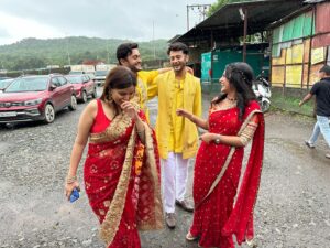 Shaily Priya Instagram - One year to fun , laughter, hardwork and little bit of fights . 
Kismat ki lakiron se completes one year 
@shemarooumang @rstfofficial