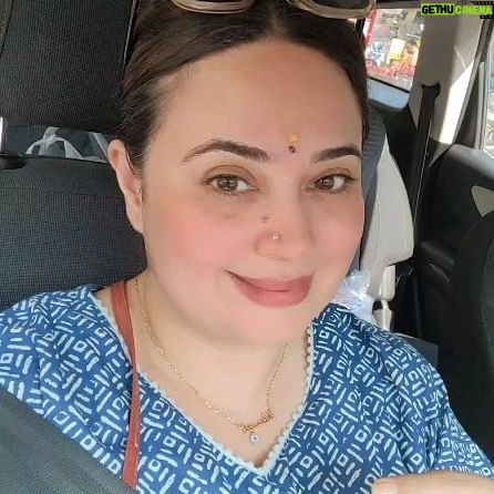 Shalini Kapoor Instagram - AAPKA KYA KHAYAL HAI KYA AAP MERI TARAH HAIN?