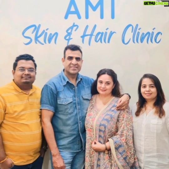 Shalini Kapoor Instagram - lt's great to have @shalini.kapoorsagar at Ami Skin & Hair Clinic with Dr Paridhi Talesra for her skin health care✨️ Call or DM us for details on all skincare & antiaging noninvasive treatments and don't forget to avail the offers.. #viral #trendingreels #trending #trend #likesforlike #share #love #prosseguir #viralvideos #viralreels #amiskinhairclinic #international #india #thakurvillage