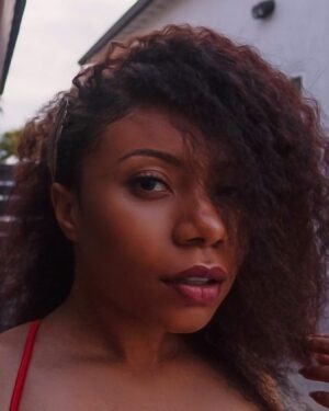 Shalita Grant Instagram - Wyd💋
.
.
What did you do this weekend? Tell me  only using emojis, I wanna guess 🤗