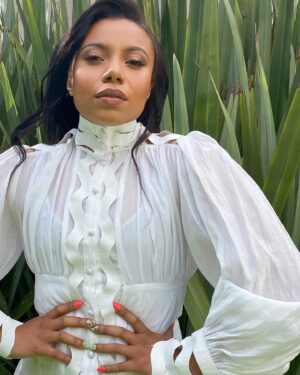 Shalita Grant Instagram - 2022 *Cover Girl*
.
Thank you @my71mag for the honor of being your January/February 2022 #covergirl 😆🤩✨
.
In this issue I talk about my career, my role as #sherryconrad on #younetflix and my baby: @fournaturalshair (#presale beginning 2/14/22) ✨🥰
.
Here are the photos shot by the incredible @makeupbyapollo in Puebla, Mexico ✨✨✨
.
What do you think 😘