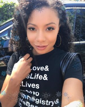 Shalita Grant Instagram - Merry Christmas and Happy Holidays to all of you. So much love to you. ❄️⛄️❤️⁠⠀
⁠⠀
