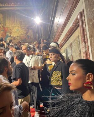 Shalom Harlow Instagram - 🦞 opening act for @schiaparelli SS24 by @danielroseberry 🦞

A sublime presentation by @danielroseberry 
Surreal and restrained.  Thank you for having me and for keeping the tradition of high fashion design alive and thriving. 

I love showing in this way. Small intimate rooms were we can feel the clothes breathe 

stylist @_mariechaix_
casting @piergiorgio
makeup @patmcgrathreal
hair @guidopalau
nails @cam.t.artist
film @titreprovisoire
music @benbrunnemer