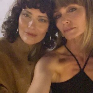 Shalom Harlow Instagram - Twisted Sisters @ysl @anthonyvaccarello 🤎🤎