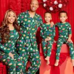Shamari DeVoe Instagram - #HappyHolidays to you and your family from the DeVoes…. • @BigRonDeVoe @ShamariDeVoe @DeVoeTwins • 📸’s by @npearcypics Hair by @wyntersrose_collection MUA by @_makeupbybarbee_ #DeVoeted #Christmas #Kwanzaa