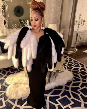 Shamari DeVoe Instagram - Empowering education at the Mayors Ball and supporting the @UNCF with a $10,000 contribution on behalf of our family. Giving back never looked so good! 📚✨ #UNCFMayorsBallATL23 #EducationForAll #UnitedNegroCollegeFund #DeVoeted