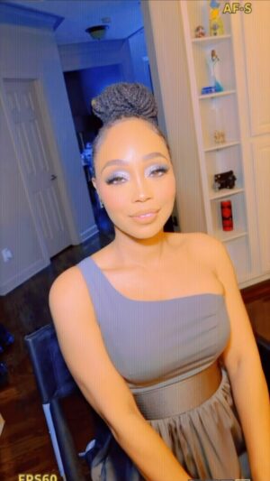 Shamari DeVoe Instagram - #AboutLastWeekend 
Huge congrats to my husband @BigRonDeVoe for becoming a member of @100BlackMen, a beacon of leadership and empowerment. Also, my group @Official.Blaque was honored —a true testament to our journey and dedication. With God’s grace may we continue to  prosper! 🙏🏽✨ 

#100BlackMen #BLAQUE 

Thank you @domonique.xod ❤️