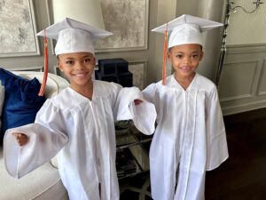 Shamari DeVoe Instagram - Who needs a diploma when you have Mommy and Daddy? 🤣

Repost from @devoetwins 
Leveling up! 👨🏽‍🎓👨🏽‍🎓
•
#DeVoeTwins 
#DeVoeted