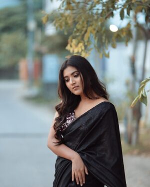 Shamni Mahe Instagram - Live without regrets 🌻 

Make-up @radiancebridalstudio 
Photographer @_kishore_bk_
Costume @tiara_thefashionstudio