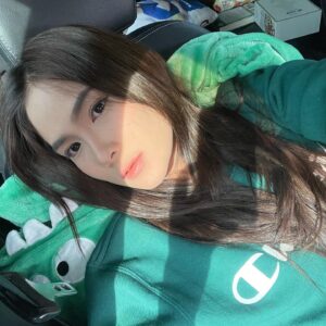 Shanice Margaretha Lie Instagram - baby, dino. baby dino🦖