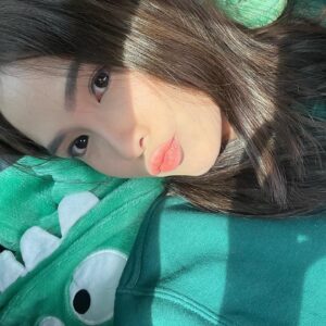 Shanice Margaretha Lie Instagram - baby, dino. baby dino🦖