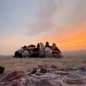 Shanie Blais Instagram - I haven’t experienced a magical moment like this one in a long time.  Creating memories with my friends, laughed so much, joy cried and just felt so grateful in this beautiful desert. Thank you universe for my precious life i get to live 😭❤️