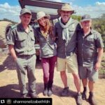 Shannon Elizabeth Instagram - I'm honored to be able to care for @munutherhino & work with such a great team!! #Repost @shannonelizabethfdn ・・・ @munutherhino has many people who love him & take care of him every day. We are just a few of many who helped to make sure Munu got into his new sanctuary safe & sound. Team work between @sanparks, @brettbarlow9, @conservationguy, @shannonelizabeth & @shannonelizabethfdn. #munutherhino #love #rhino #blackrhino #sanctuary