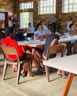 Shannon Elizabeth Instagram - I shared a profound moment with the young girls from 4 different schools at the @capeleopardtrust to nurture and teach them about the world of conservation.

The talk was spear-headed by conservation PhD candidate @merynomsa (Merlyn Nkomo) from my One Woman’s Legacy scholarship fund who engaged with the girls on why their conservation dreams are valid. “Follow your dreams because they guide you to your next step. They are your compass,” she advises.

From different social background groups both Merlyn and I hope to see leaders growing in the One Woman’s Legacy, a program tailored to enhance postgraduate student's academic journey driven to make the planet a better place.

One girl can change the world. Read more on the program on the link in our bio.

#conservation #wildlife #shannonelizabeth #onewomanslegacy #foundation