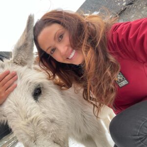 Shannon Elizabeth Instagram - Got to spend some time with lots of amazing rescues this weekend. It was animal heaven!! Thank you to everyone out there who recognizes the sentience & love of all animals. Thank you to all of you who have chosen to use your voice, platform & efforts to make this world a better place for animals. 🙏🏼 Truly, thank you. 

#animals
#beavoice
#beavoiceforthevoiceless 
#love
